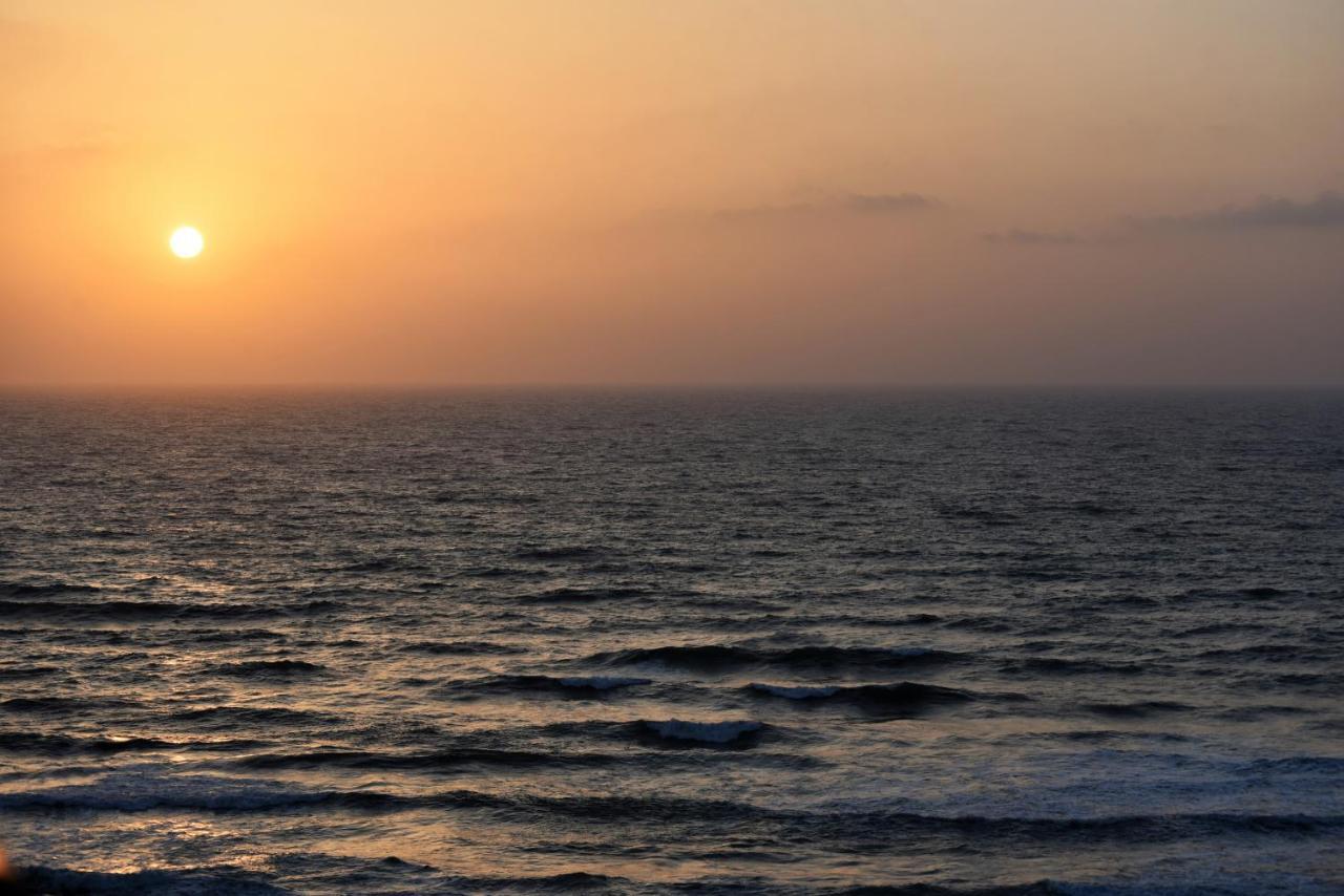 Penthouse Apartment On The Beach Bat Yam Ngoại thất bức ảnh