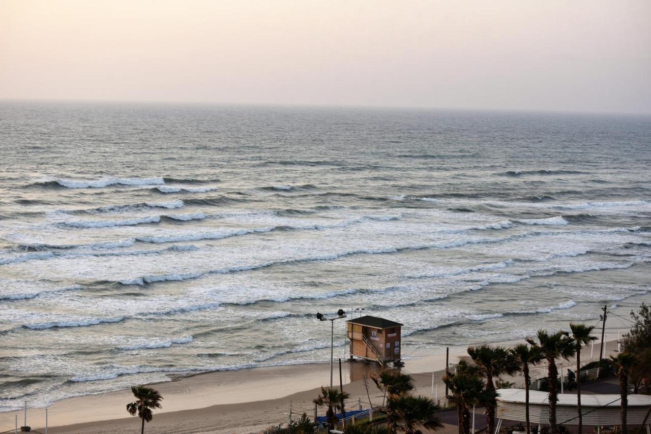 Penthouse Apartment On The Beach Bat Yam Ngoại thất bức ảnh