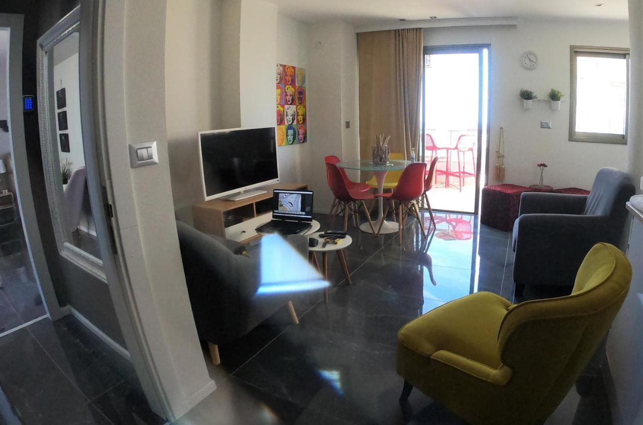 Penthouse Apartment On The Beach Bat Yam Ngoại thất bức ảnh